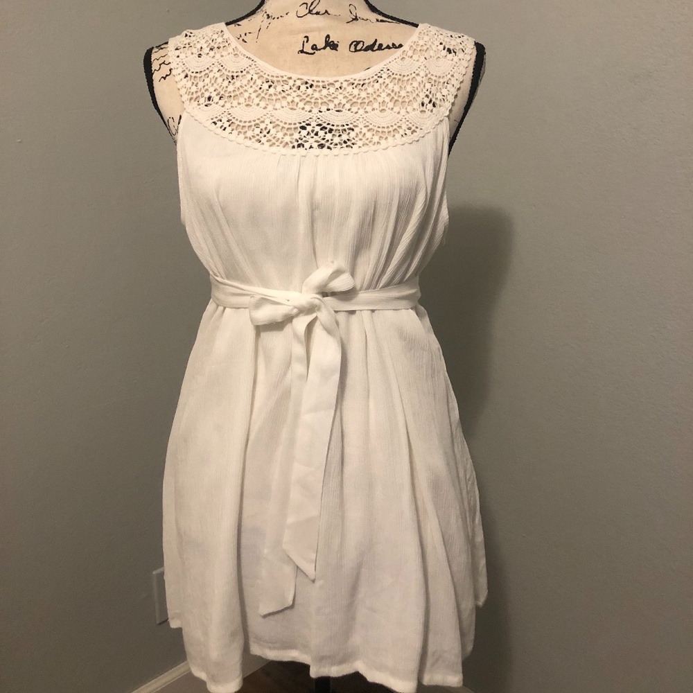 Maternity crochet lace detail tank top